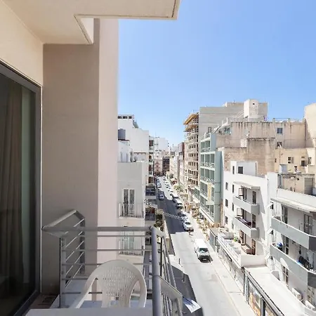 Spacious Pv Close To Clubs & Schools With Wifi By 360 Estates * Saint Julian's