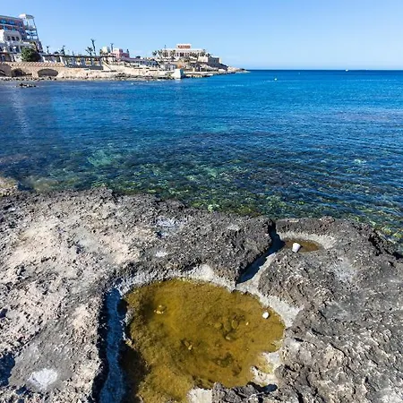 Spacious Pv Close To Clubs & Schools With Wifi By 360 Estates Saint Julian's