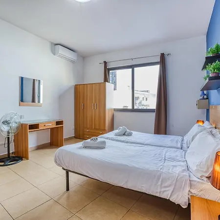 Apartment Paceville Nightlife & Saint Julian's